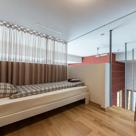 Best - Joe Luxury Reval